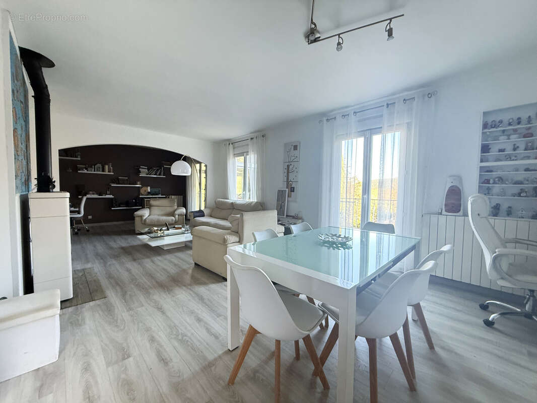 Maison avec vue panoramique et parc arboré - photo 4