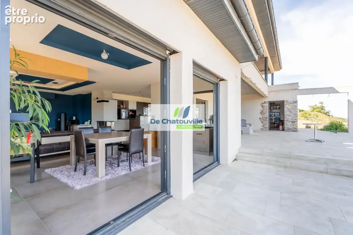 Maison contemporaine d'exception à Saint-Jean-des-Vignes (240 m2) - photo 10