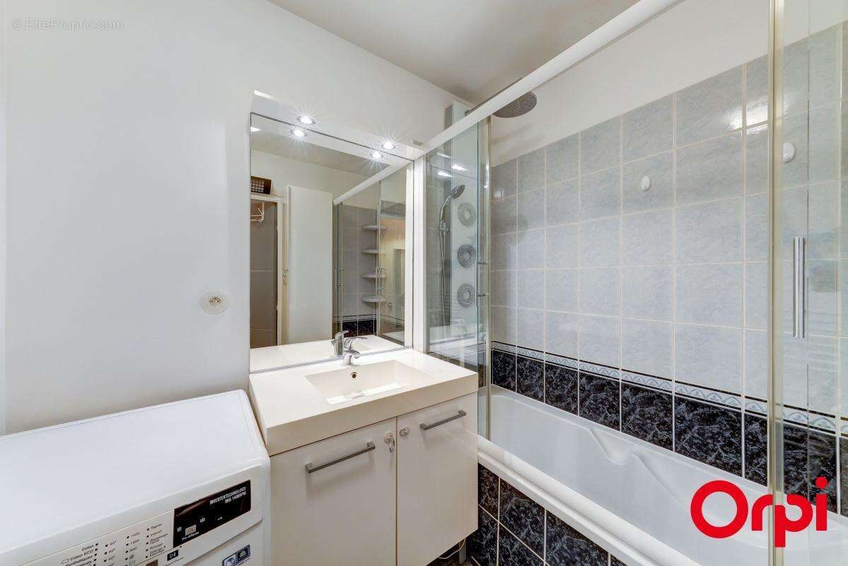 Appartement à CALUIRE-ET-CUIRE