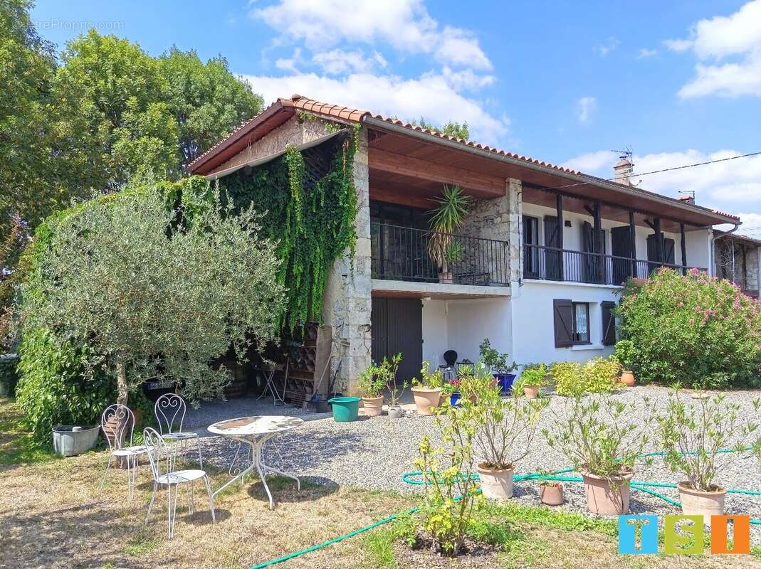 Prox SAINT GAUDENS: belle maison ancienne de caractère sur un terrain de 2661 m². - photo 3