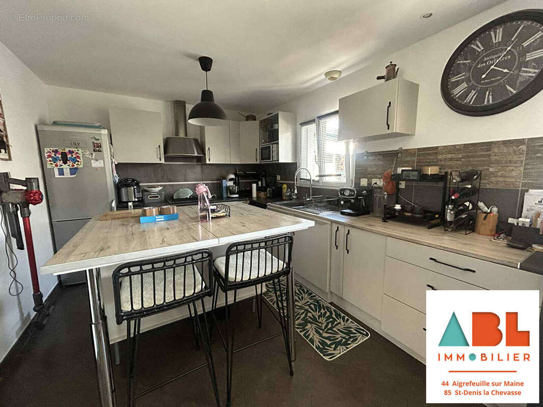 Maison à SAINT-DENIS-LA-CHEVASSE