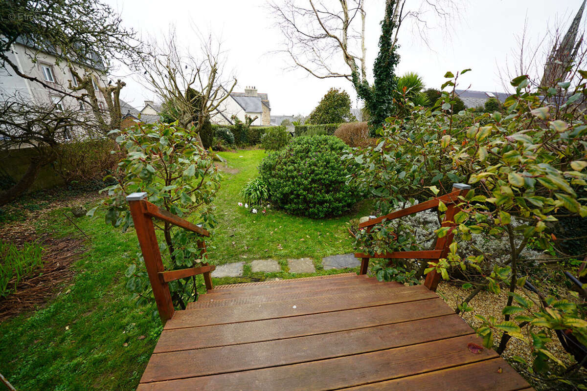 Maison à SAINT-POL-DE-LEON