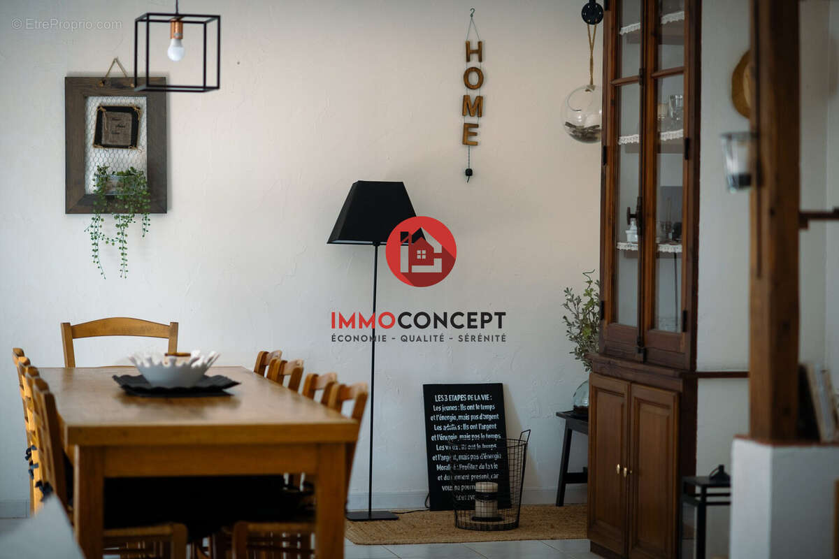 Maison 125 m² à Laudun-L'ardoise  - photo 5