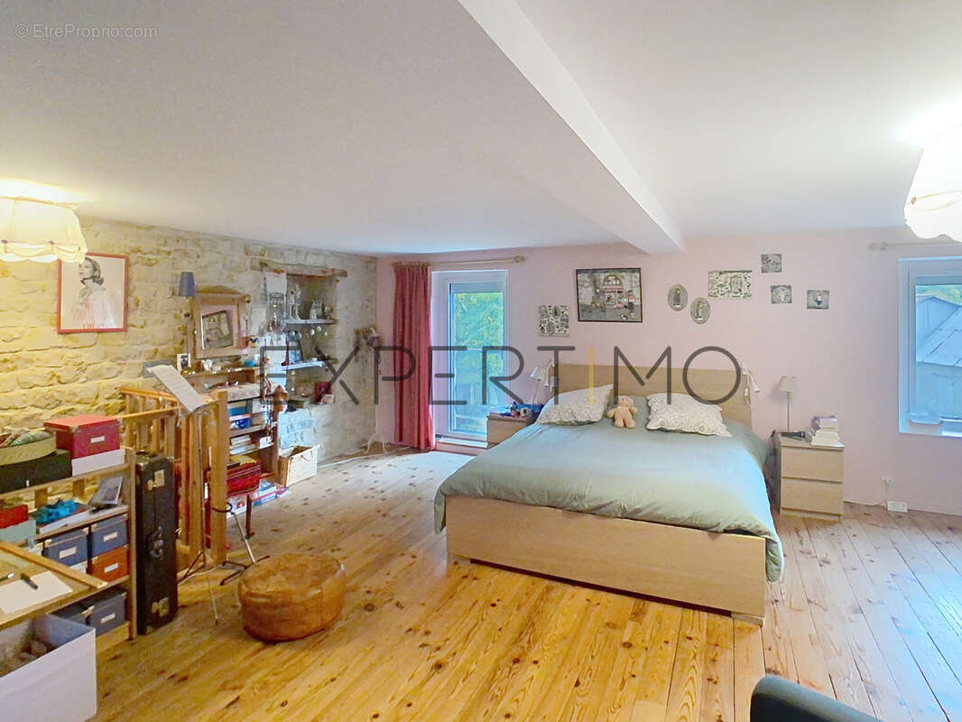 Maison à MONTS-EN-BESSIN