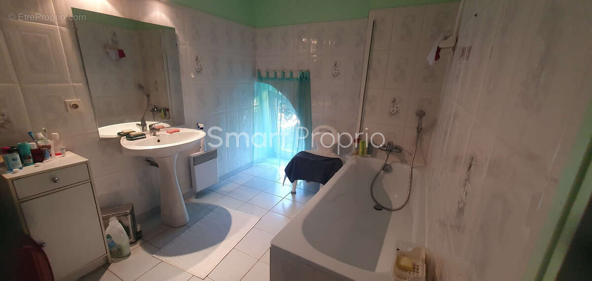 Appartement à BEDARIEUX