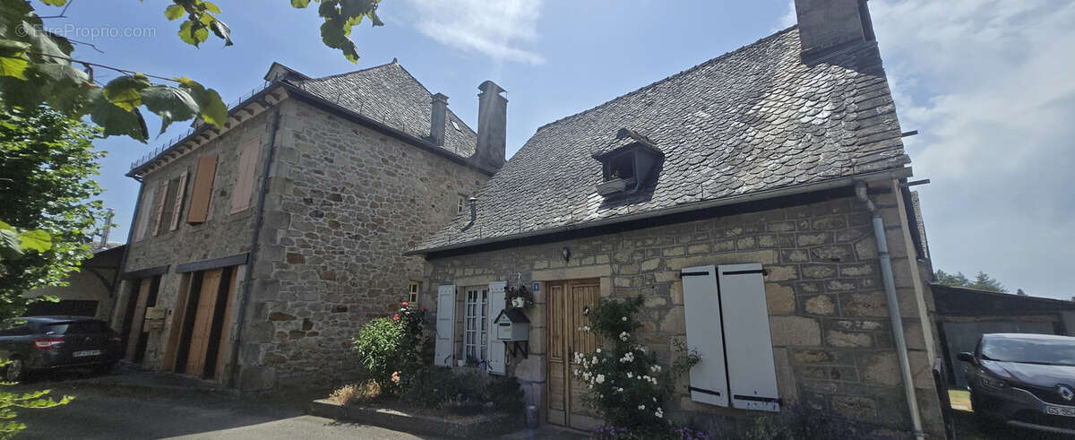 Maison à SAINT-PRIVAT