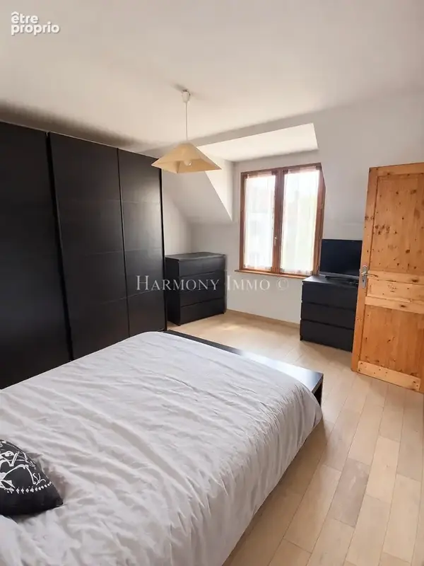 Maison familiale de 142 m2 à proximité des transports - photo 6