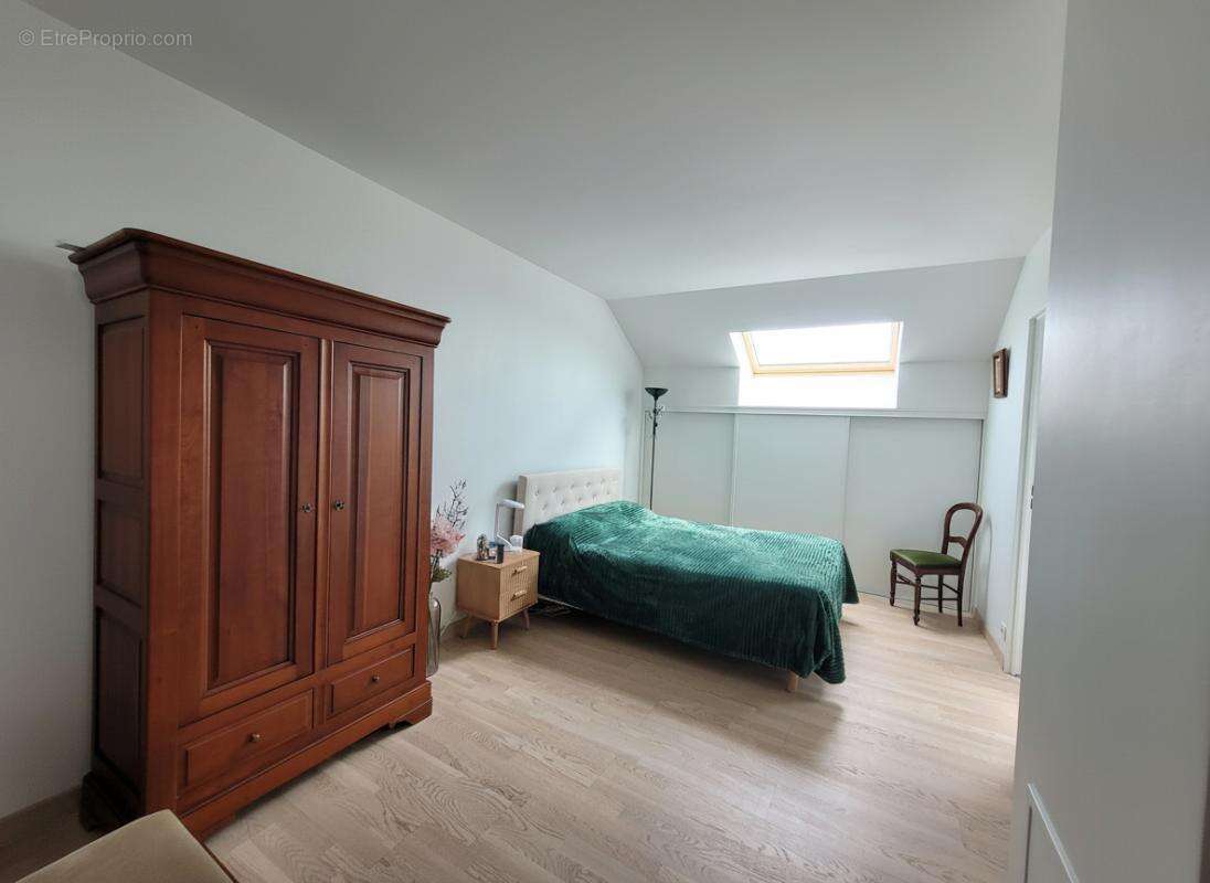 Appartement à ENGHIEN-LES-BAINS