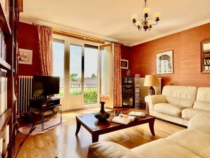 Appartement à SAVIGNY-SUR-ORGE