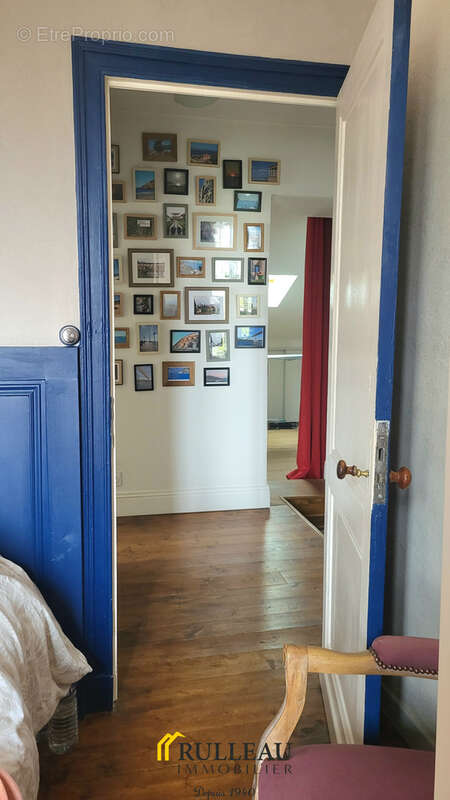 Maison à SAINT-CHRISTOLY-DE-BLAYE