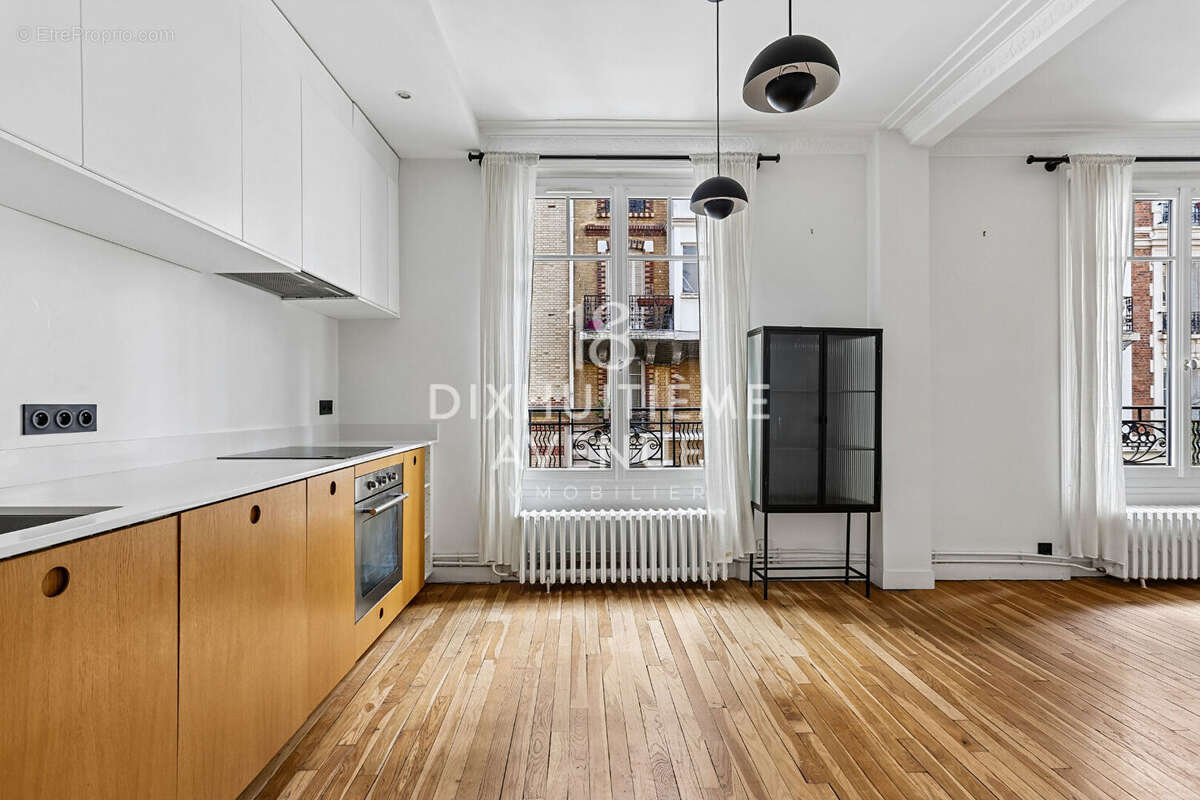 Appartement à PARIS-18E