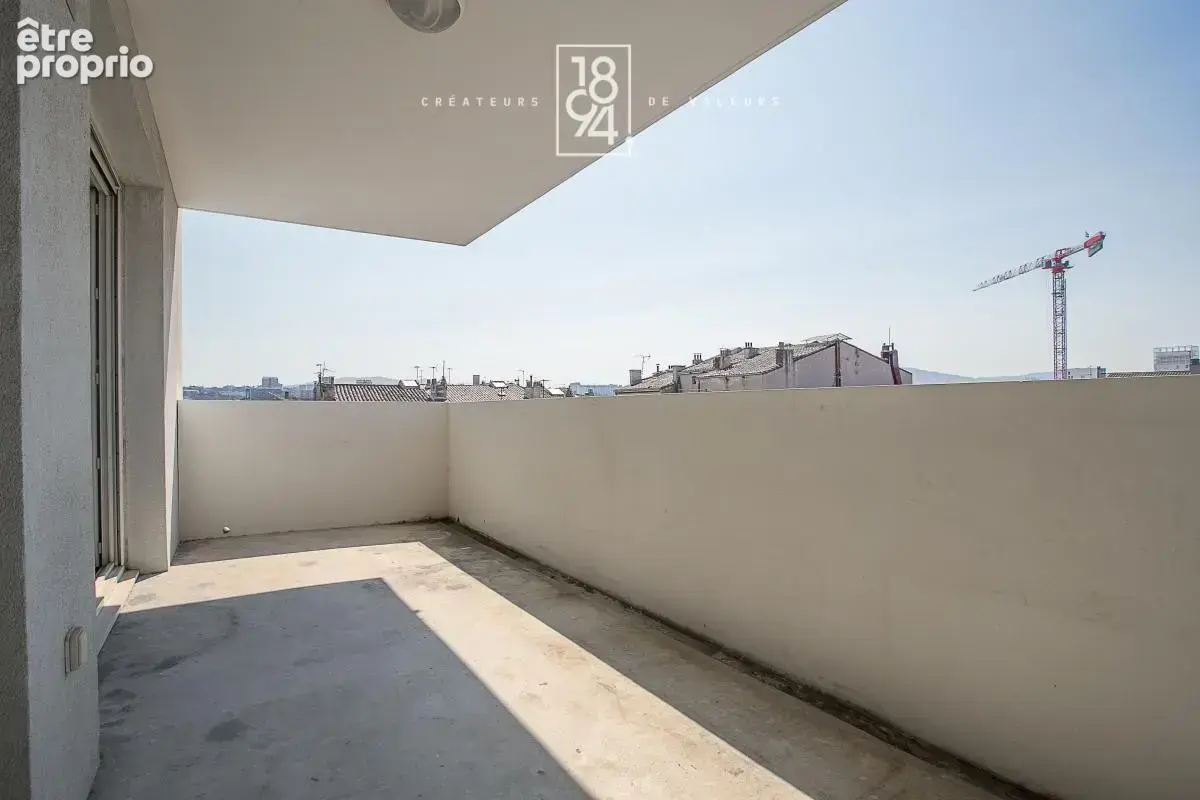 Résidence récente - T3 de 63 m² avec terrasse plein sud et place de parking - photo 2