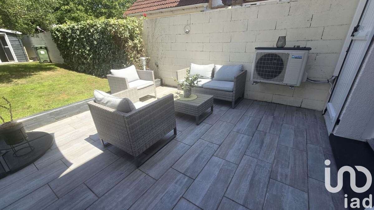 Photo 9 - Maison à VIRY-CHATILLON