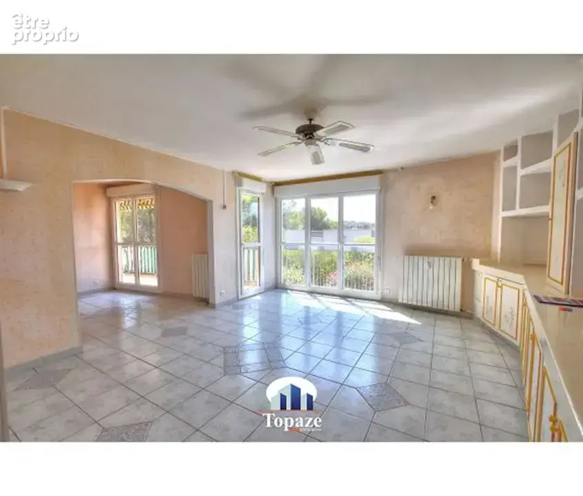 Appartement 4 pièces 91 m² à vendre à Saint-Raphael (83700) - photo 2