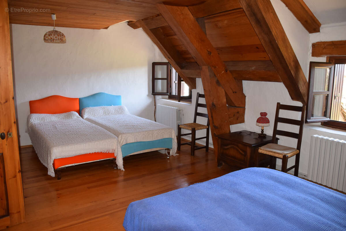 Maison à COUCOURON