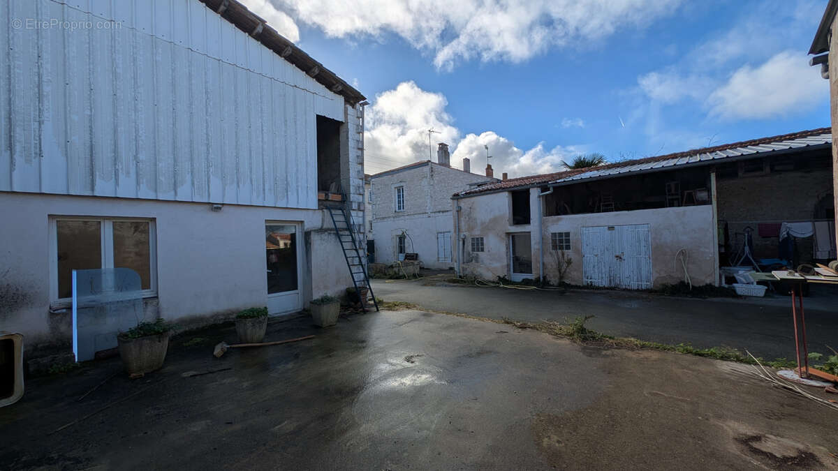 Maison à AYTRE