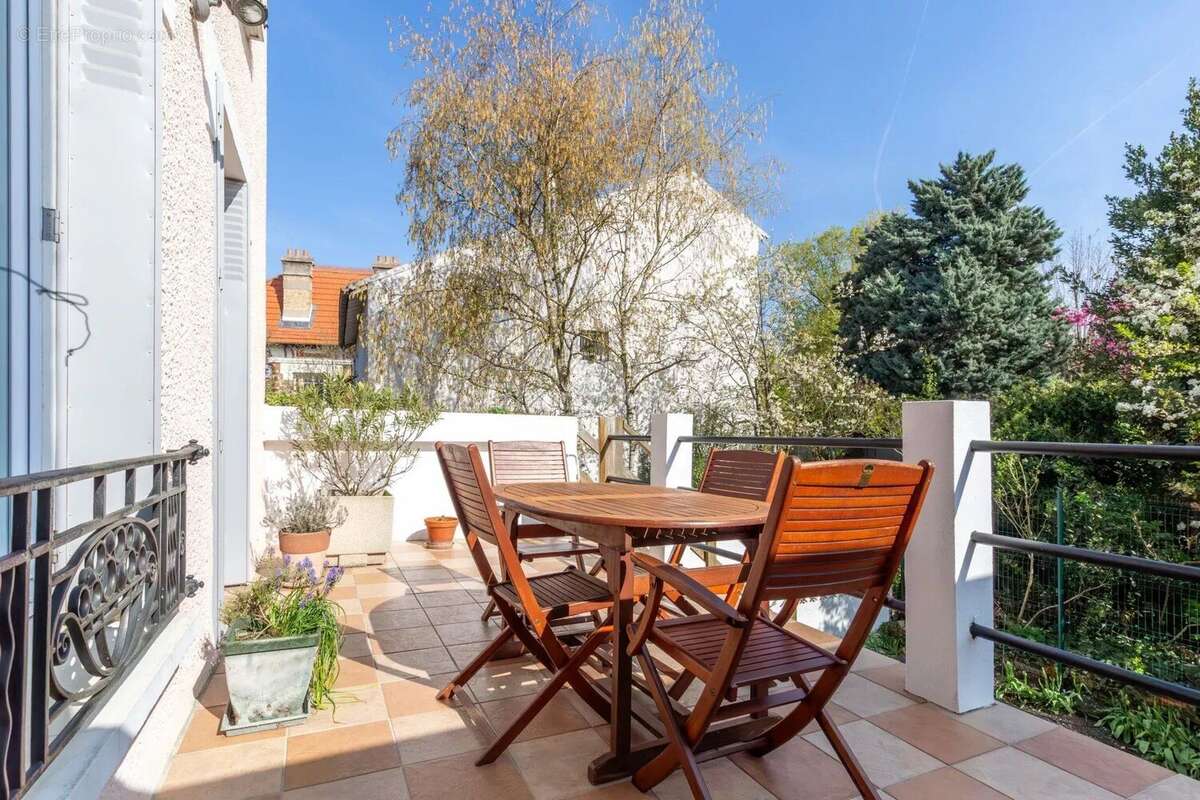 Maison à FONTENAY-SOUS-BOIS