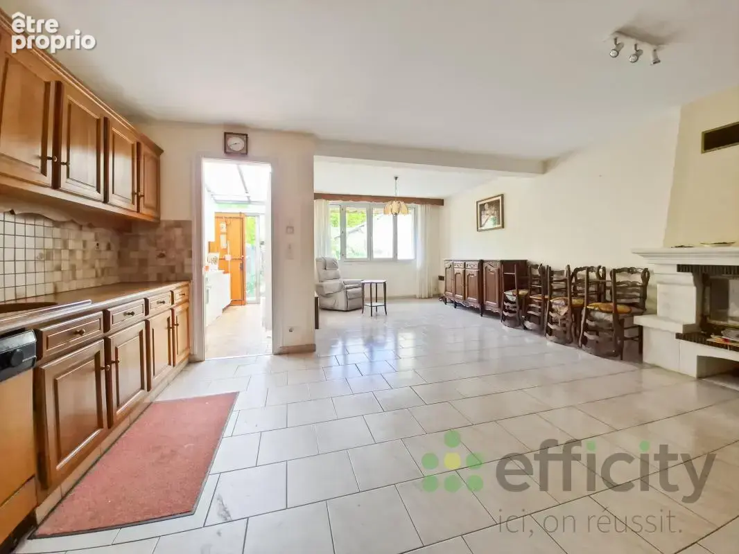 Maison 4 pièces 110 m² à vendre à Le Mans (72100) - photo 2
