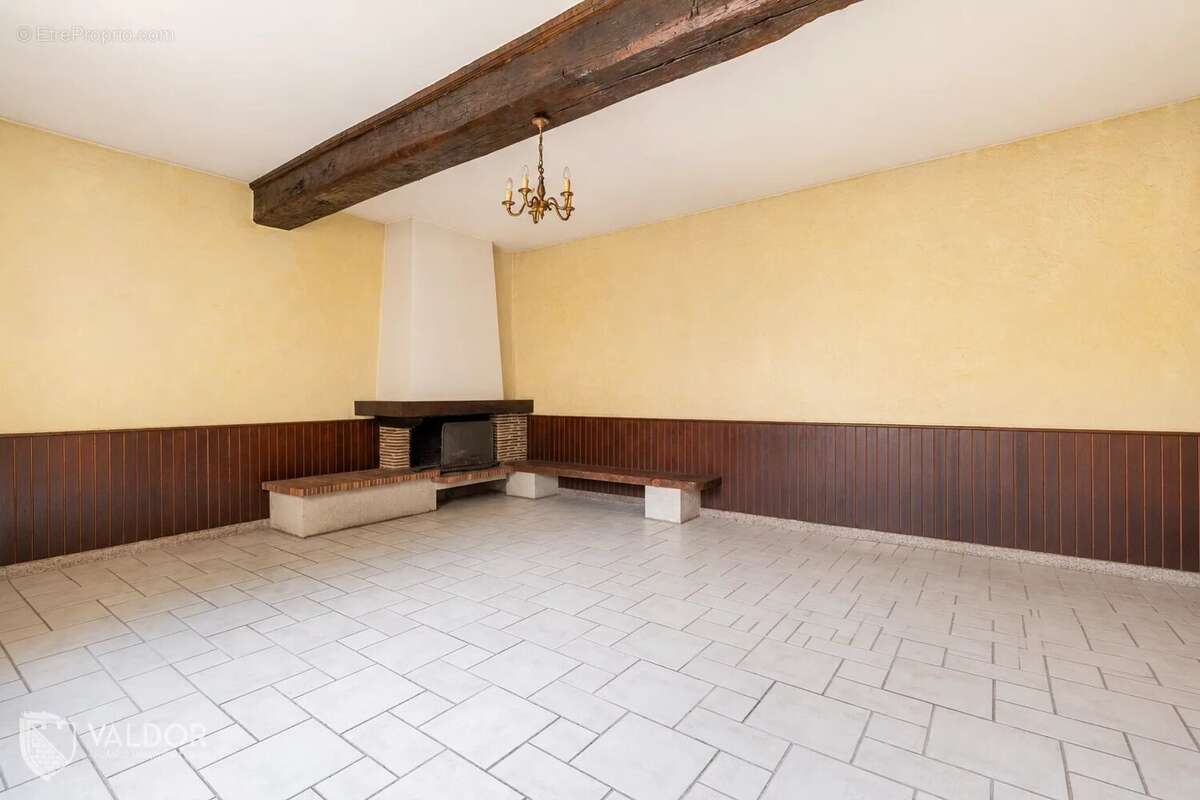 Maison à CHALEINS