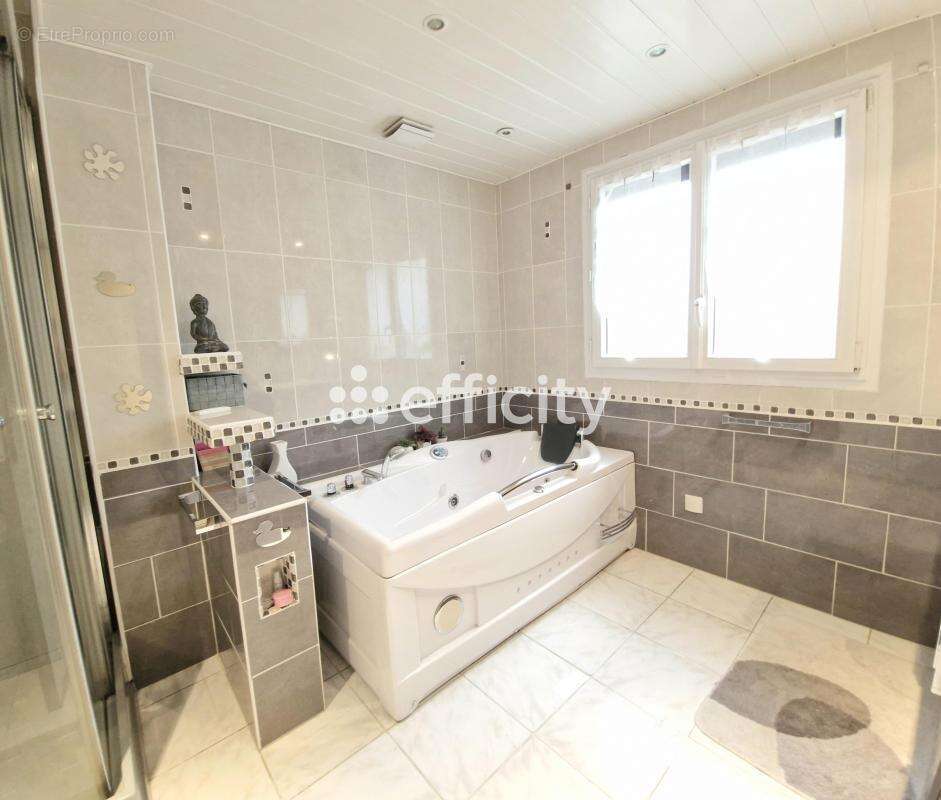 Maison à VILLEPARISIS