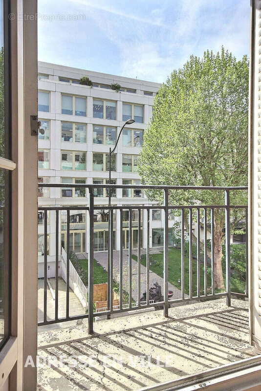 Appartement à LEVALLOIS-PERRET