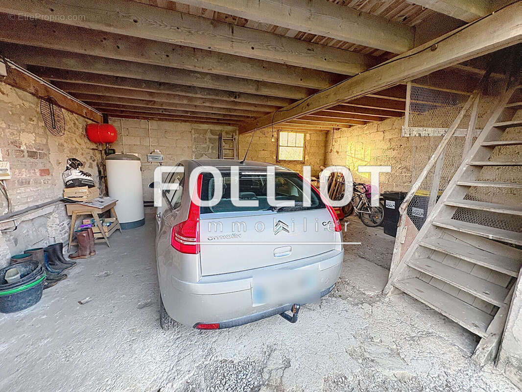 Maison à LE MESNIL-ROUXELIN