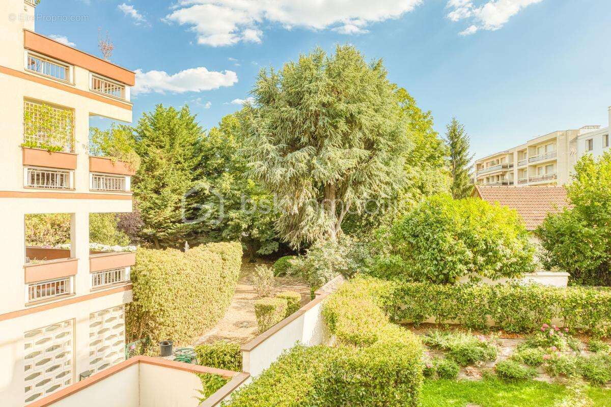 Appartement à LE PERREUX-SUR-MARNE