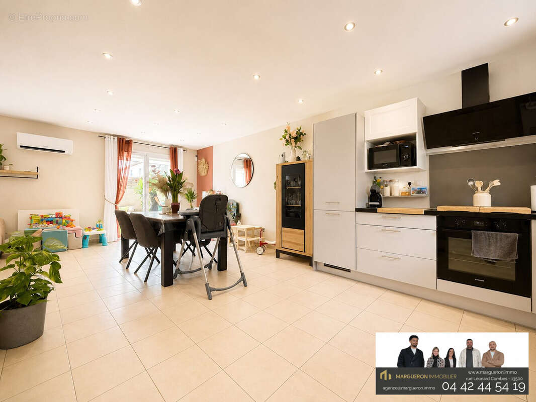 Maison 85 m² à Fos-Sur-Mer  - photo 8