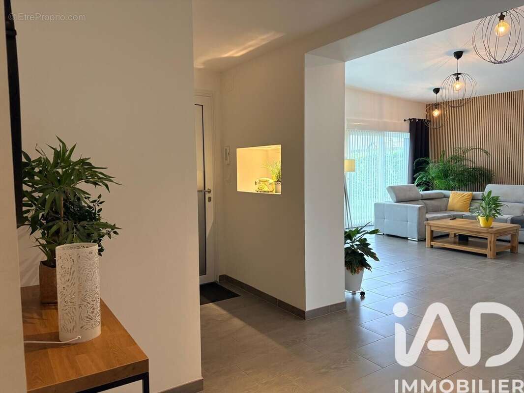 Photo 2 - Maison à COURTISOLS