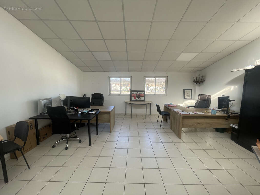 Bureau 35 m2 à vendre - nîmes ouest - photo 2