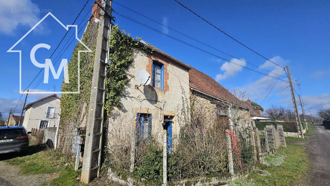 Maison à SAINT-SATURNIN