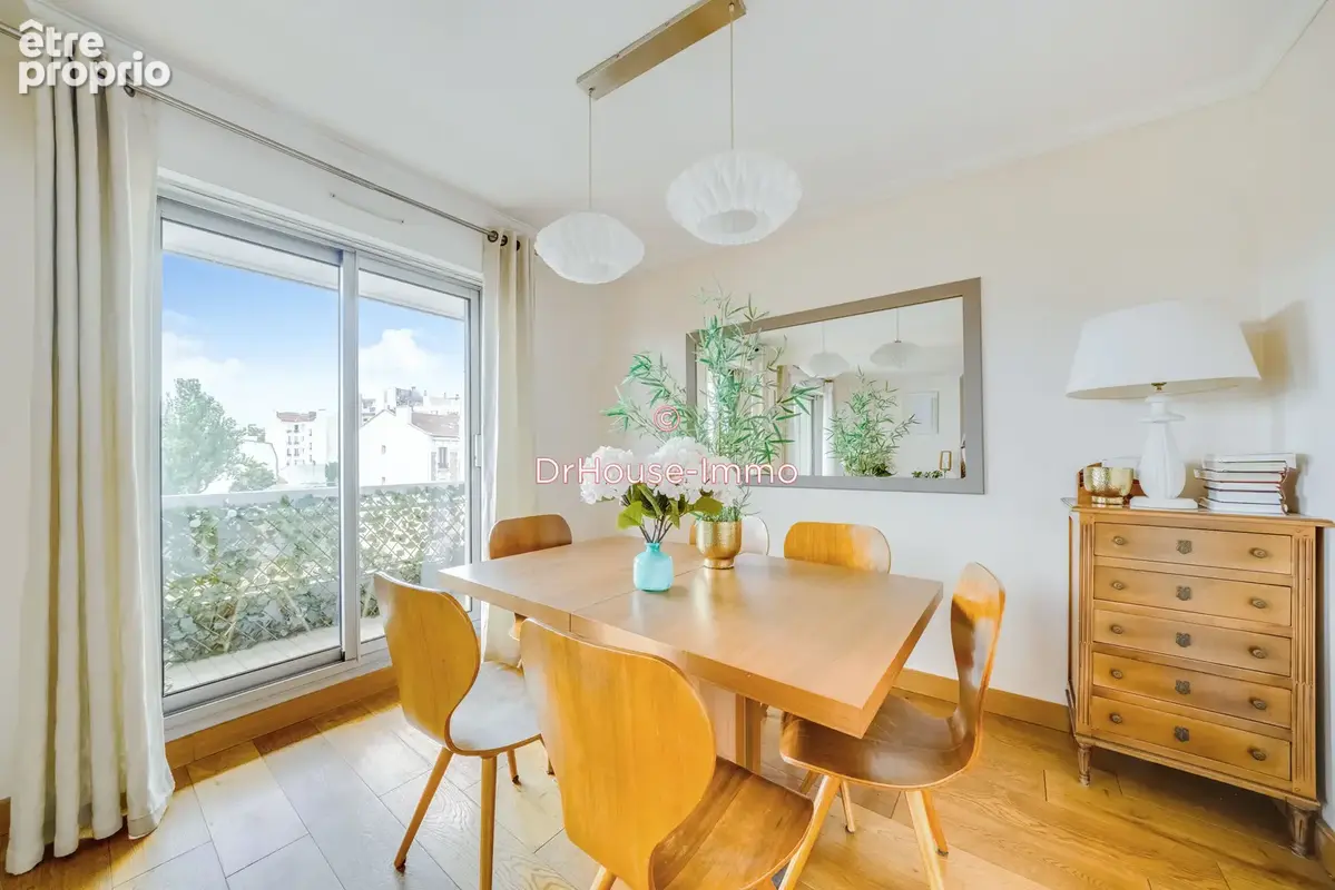 Appartement 5 pièces 103 m² à vendre à Les Lilas (93260) - photo 2