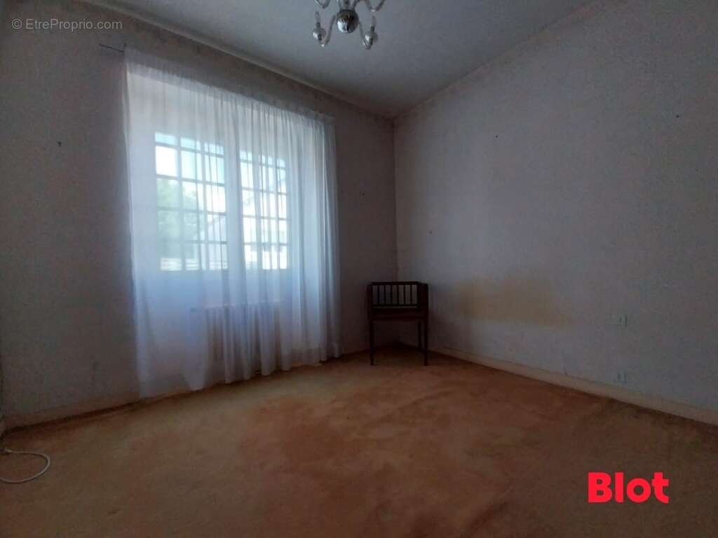 Maison à LA GUERCHE-DE-BRETAGNE