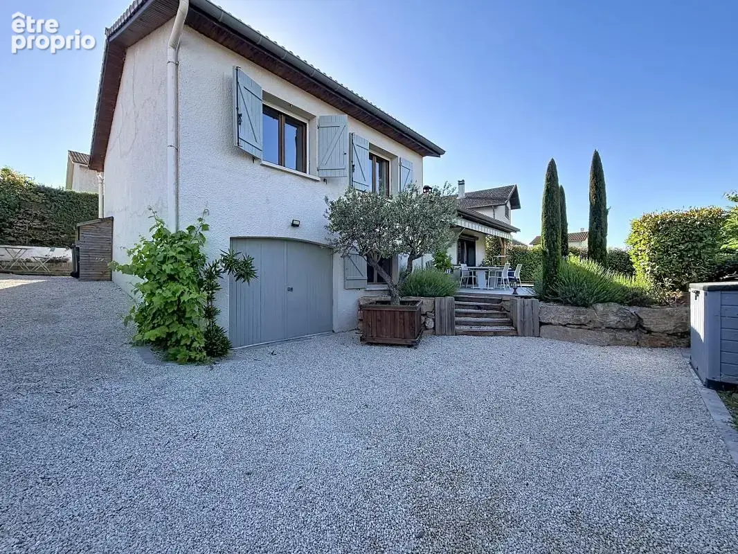 Maison 6 pièces 113 m² à vendre à Grigny (69520) - photo 7