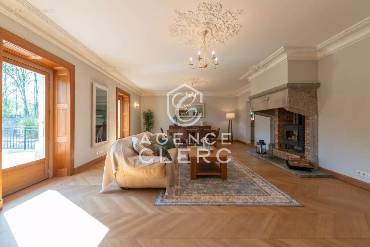 Appartement à TALLOIRES
