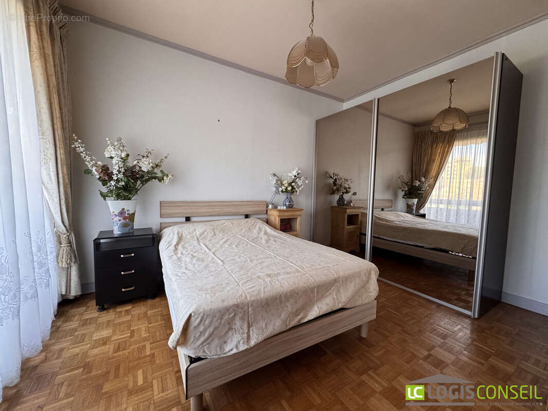 Appartement à CHATENAY-MALABRY