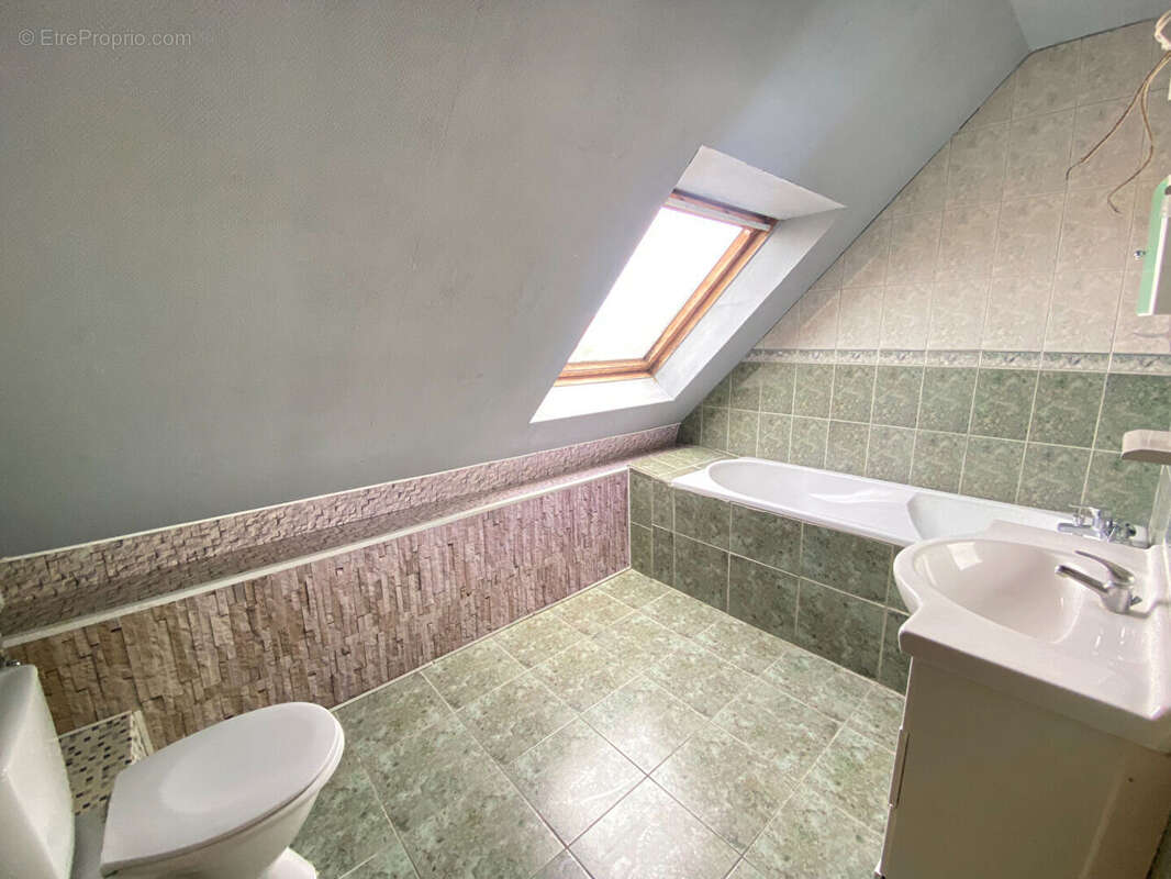 Maison spacieuse à vendre à Staffelfelden - Proche gare SNCF et écoles - photo 11