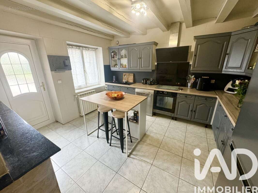 Photo 2 - Maison à LA CHAPELLE-SAINT-MESMIN