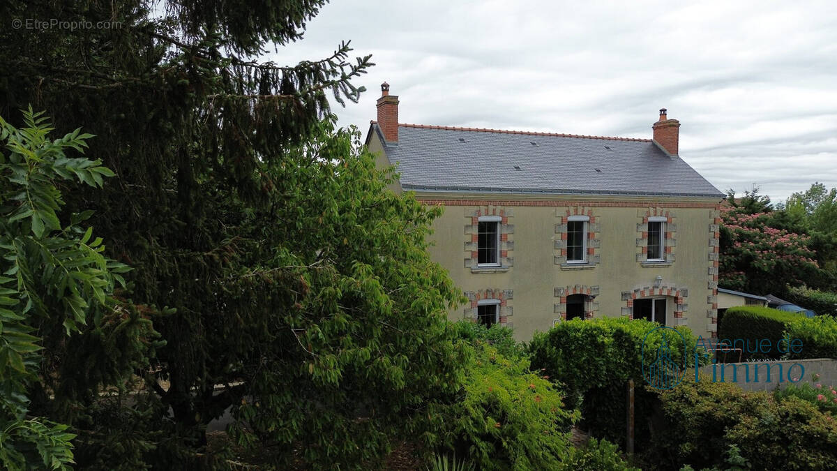 Maison à CLERE-SUR-LAYON