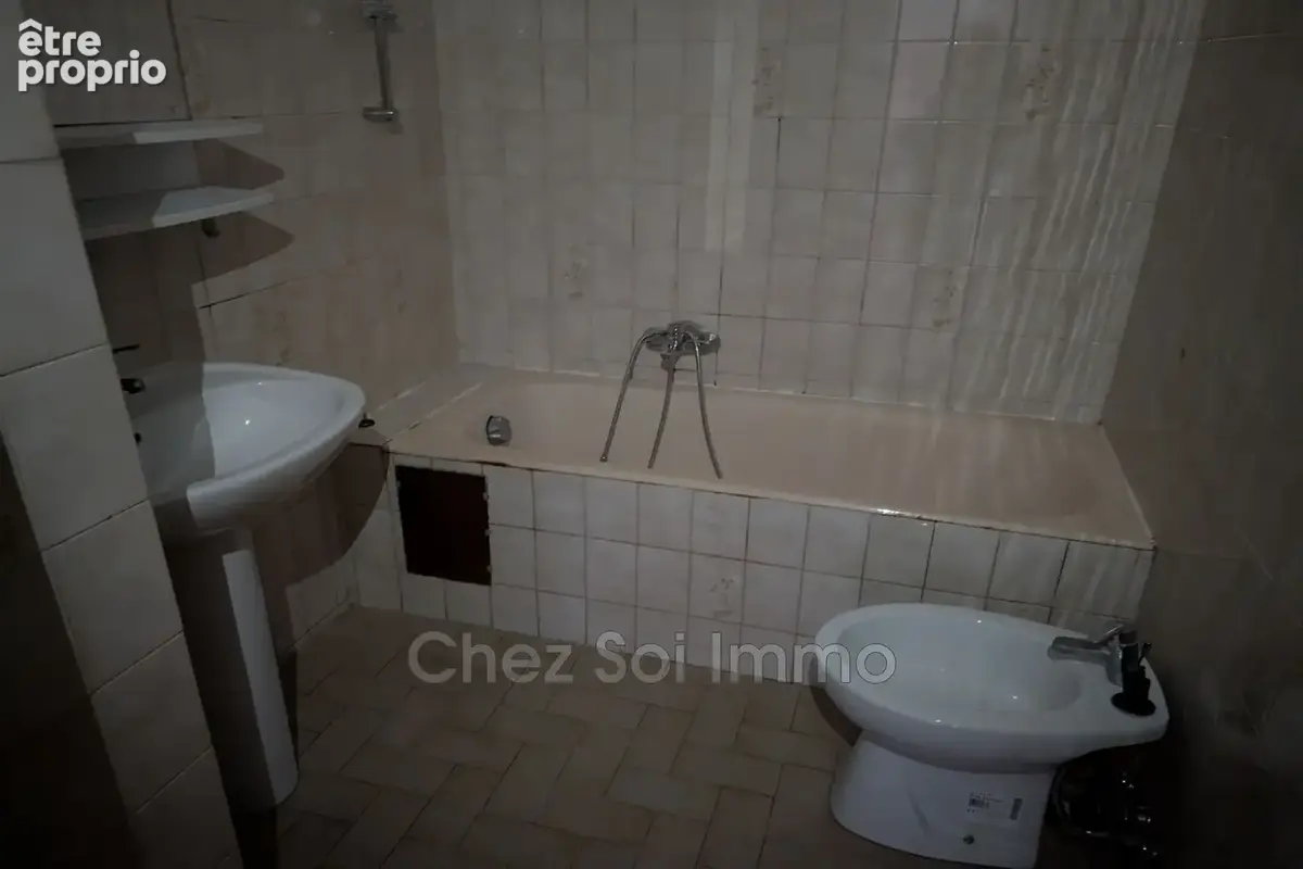 Appartement 60 m² à Cagnes-Sur-Mer  - photo 7