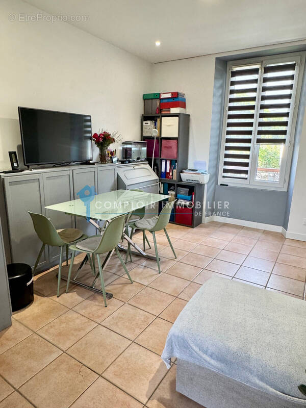 Appartement à VILLABE