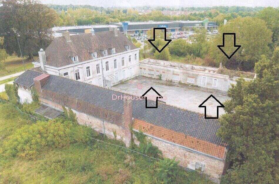 Commerce à FOUQUIERES-LES-BETHUNE