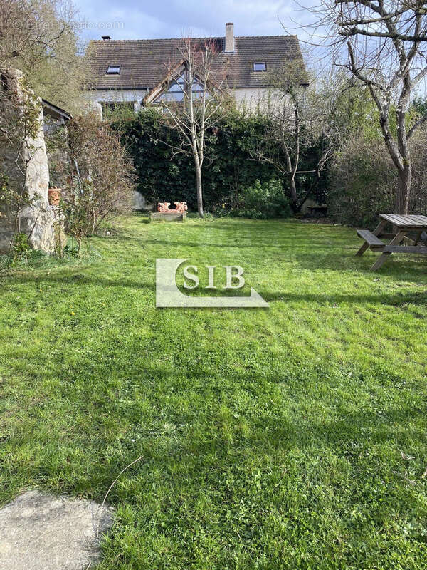 Maison à VILLECONIN