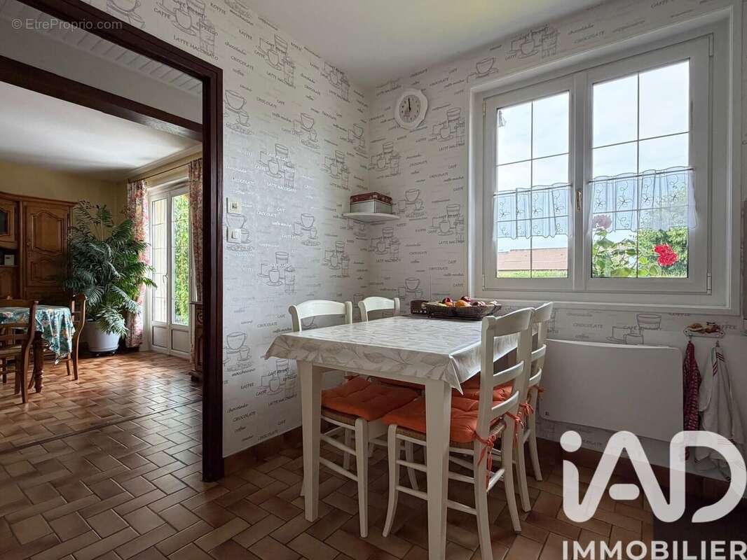 Maison 121 m² à Vitry-En-Charollais  - photo 3