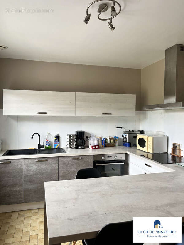 Maison 107 m² à Quemeneven  - photo 2