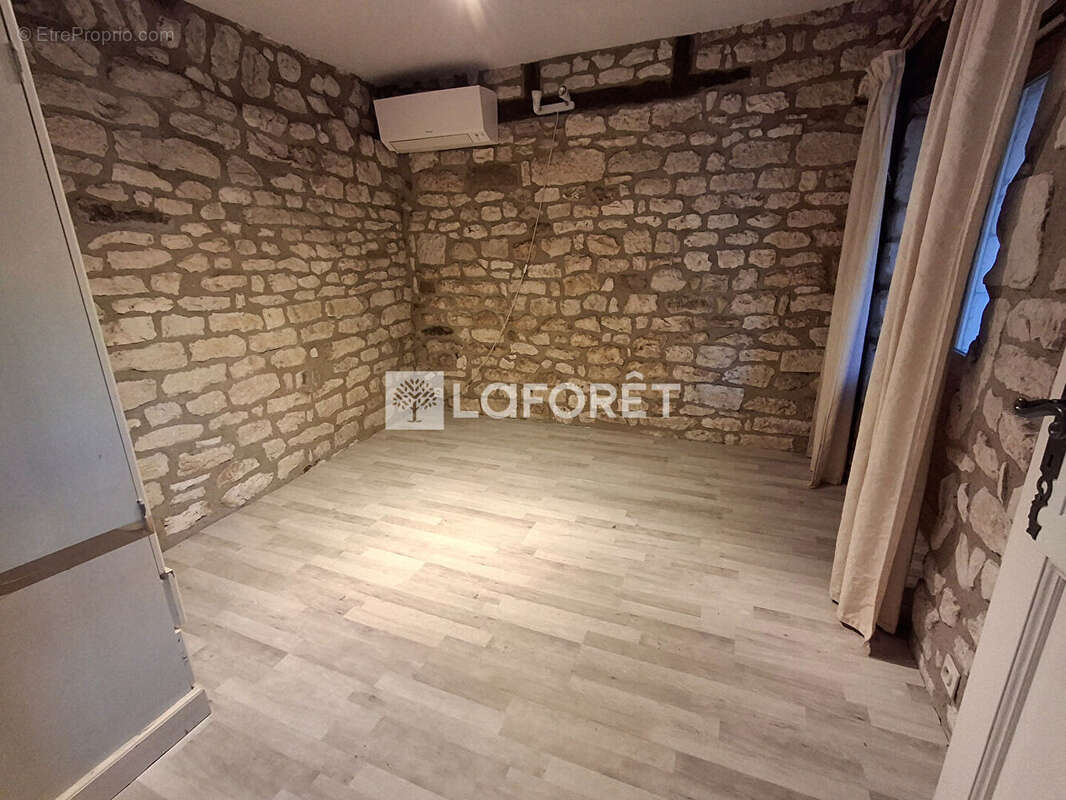 Maison à SAINT-BEAUZILE