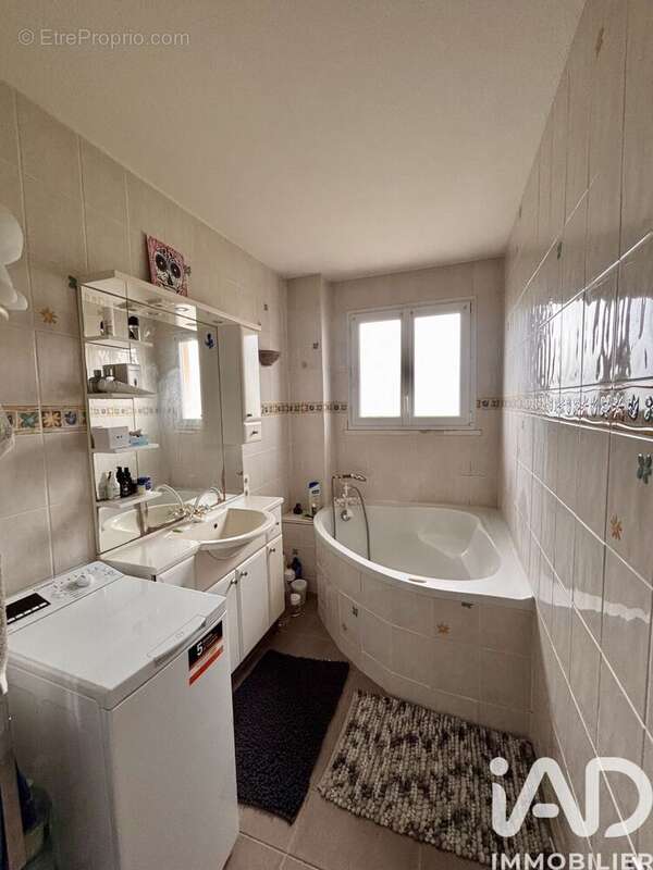 Appartement 64 m² à Saint-Fargeau-Ponthierry  - photo 4