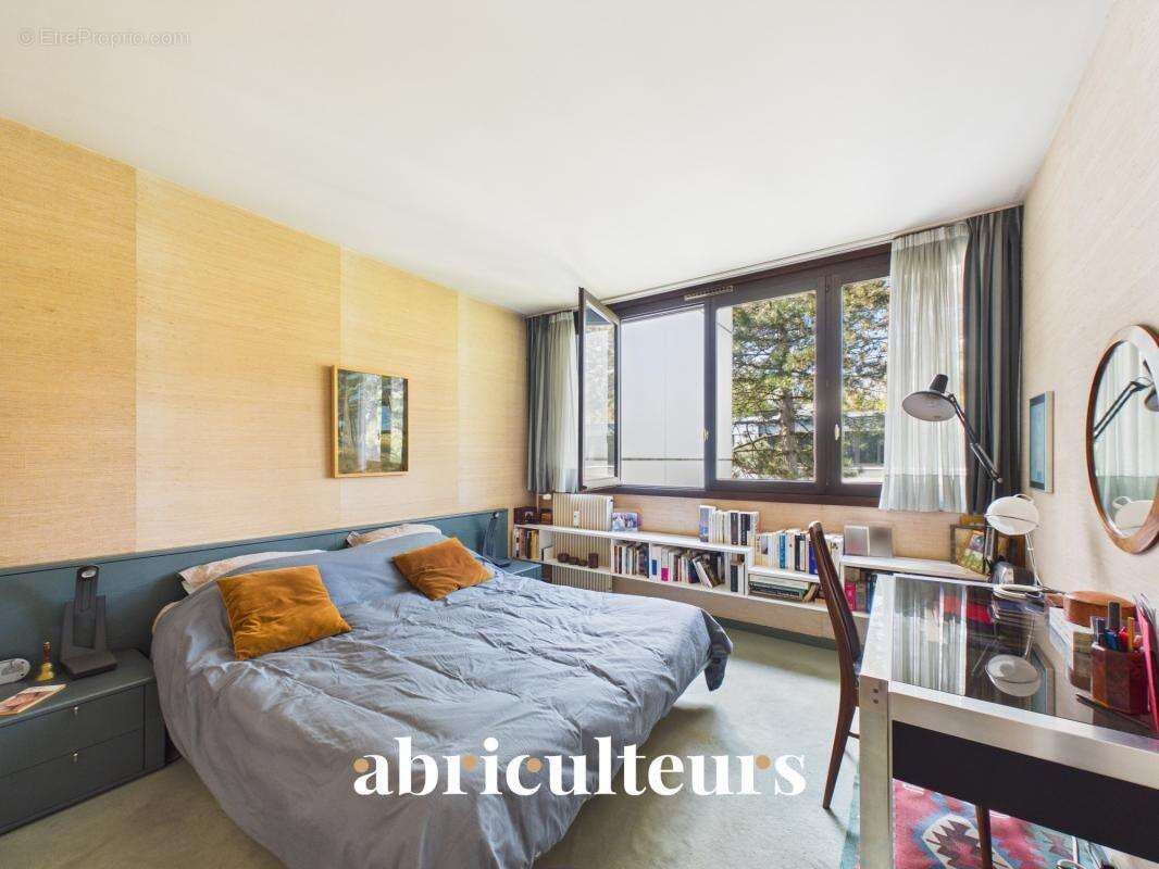 Appartement à GARCHES