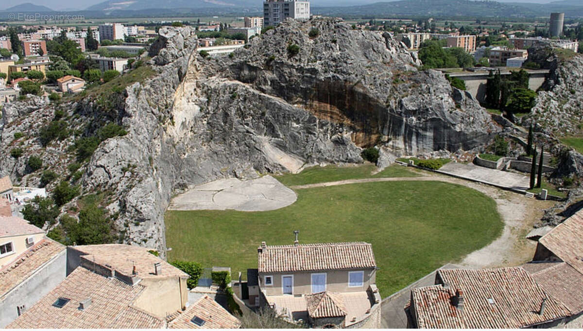 Terrain à PIERRELATTE