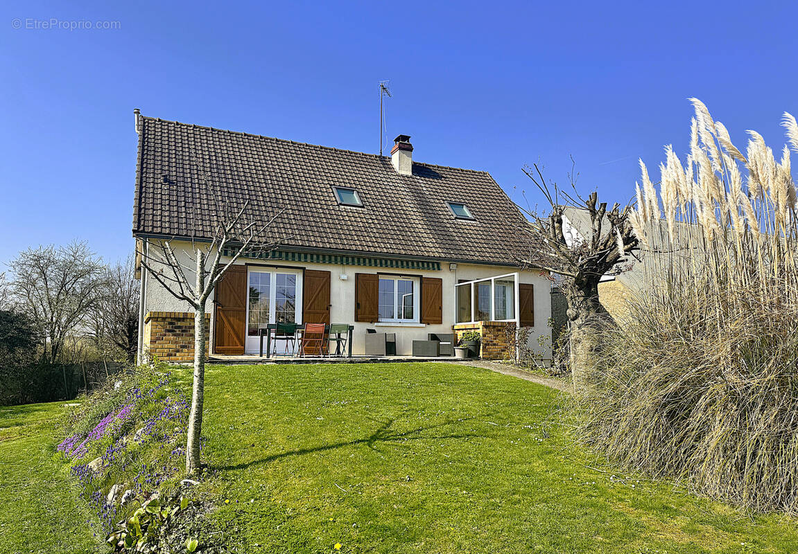 Maison à BEAUVILLIERS